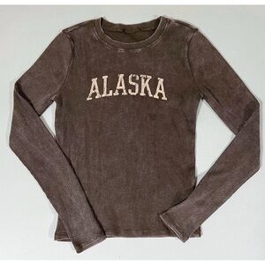 Brown ‘Alaska’ Graphic Long Sleeve Thermal T-Shirt Top Blouse Tee Size M 🤎✨